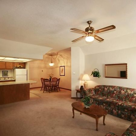 Oak Ridge Lodging Hotel Exterior photo